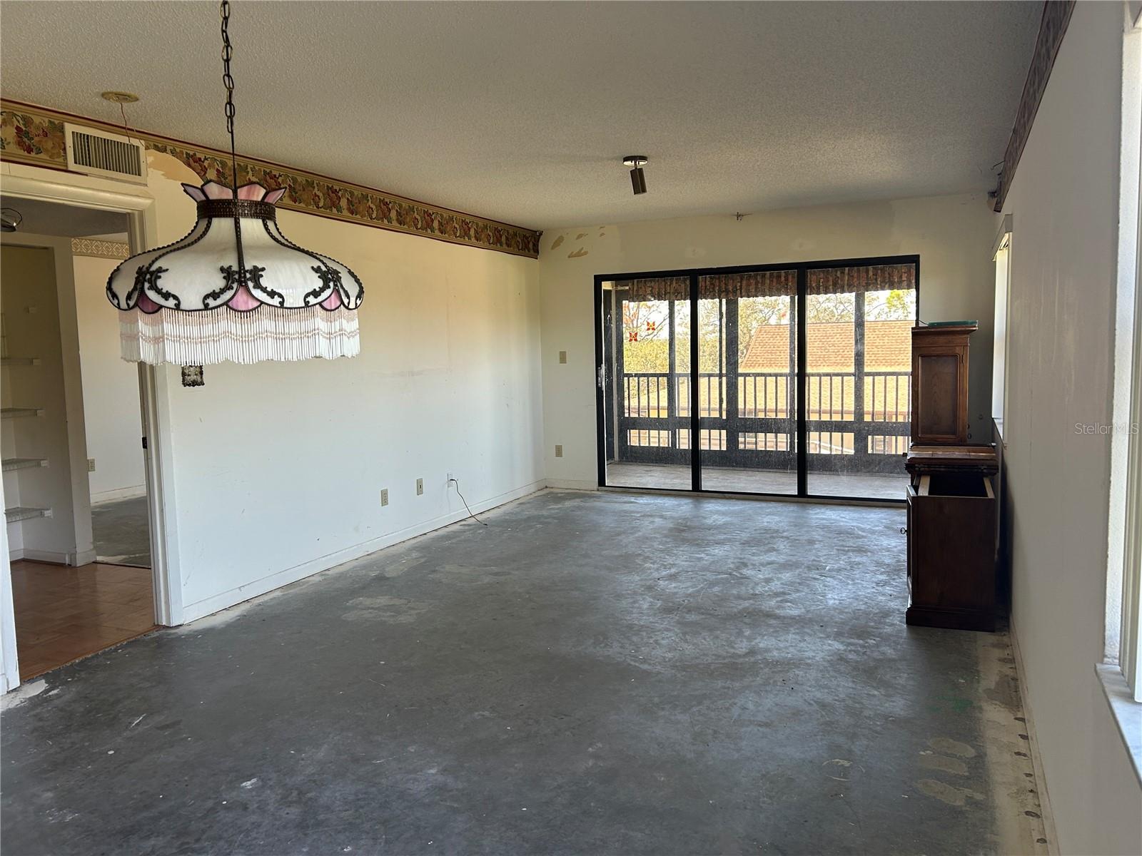 ISLAND VIEW SOUTH CONDO - Residential