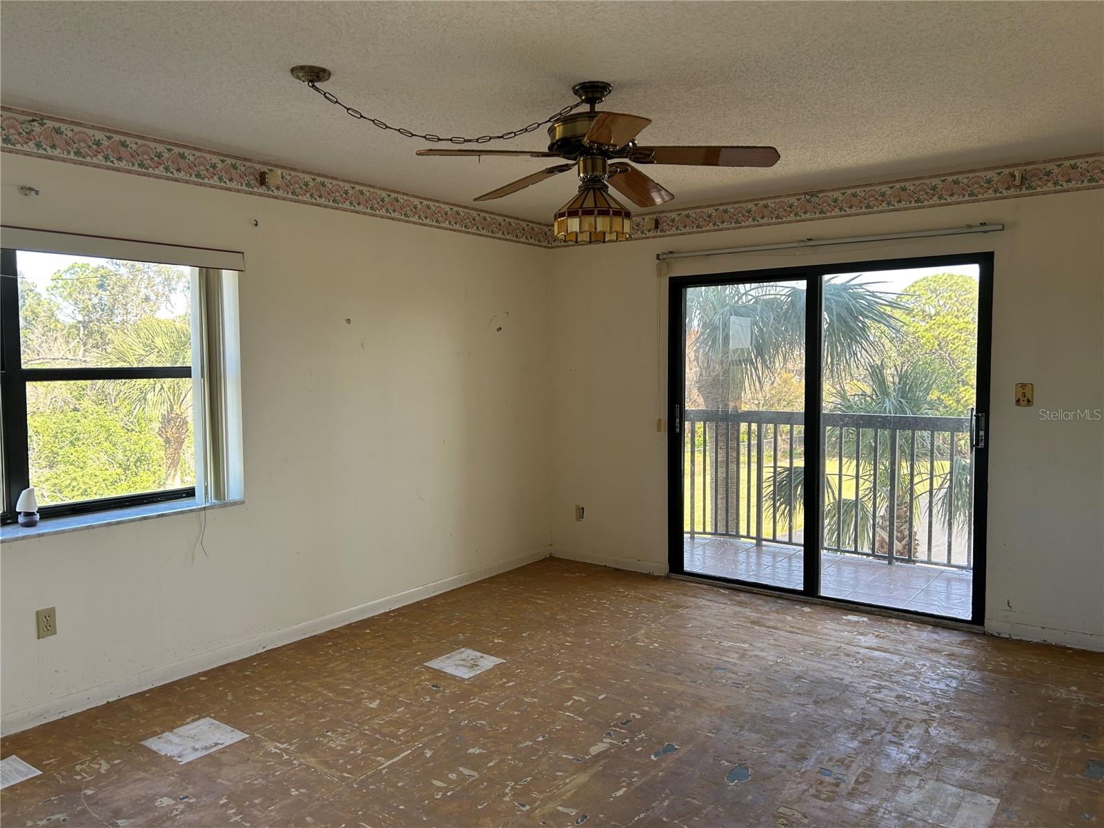 ISLAND VIEW SOUTH CONDO - Residential