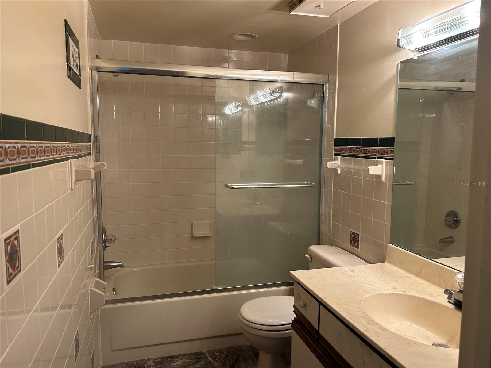 ISLAND VIEW SOUTH CONDO - Residential