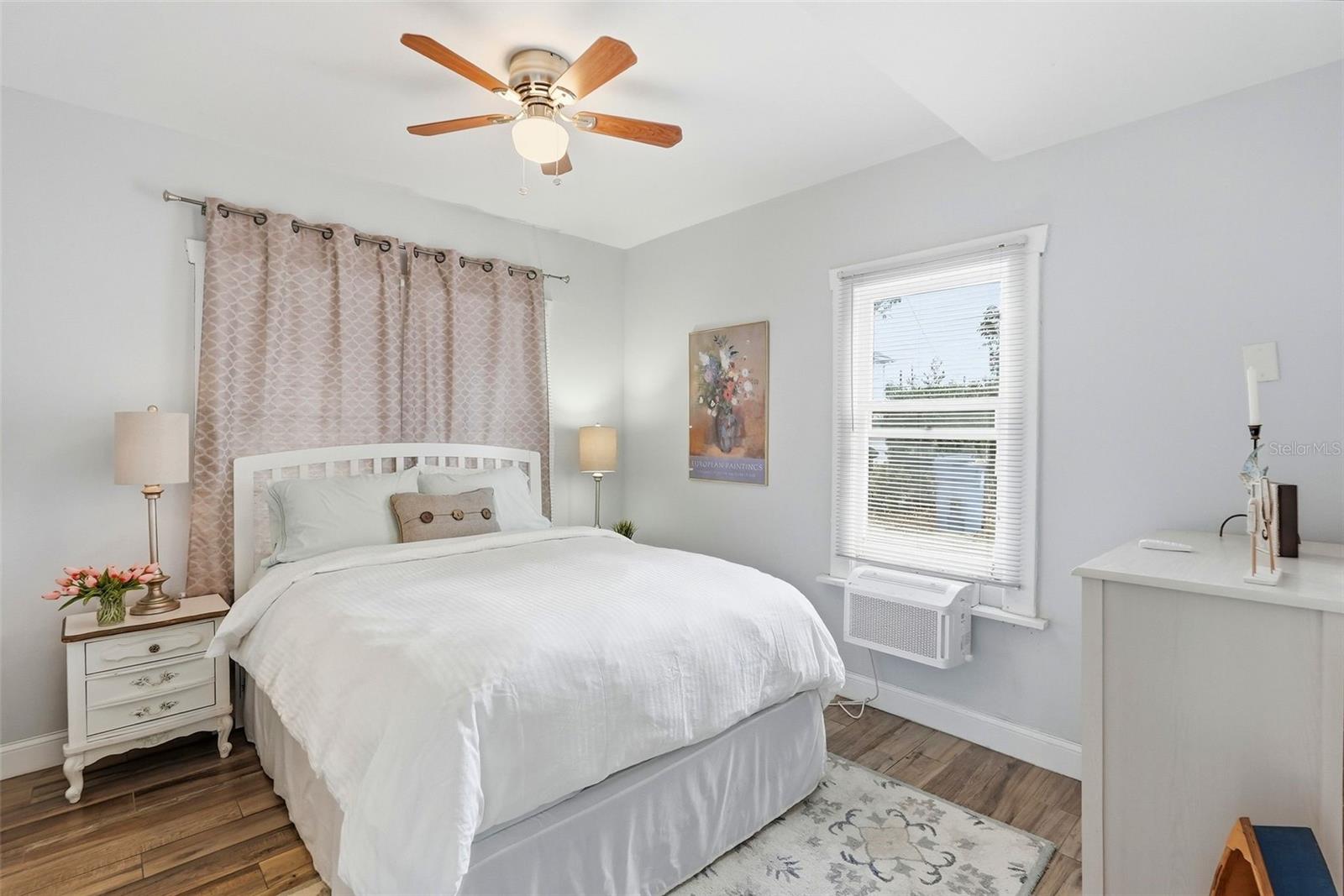 FLORIDA HEIGHTS - Residential