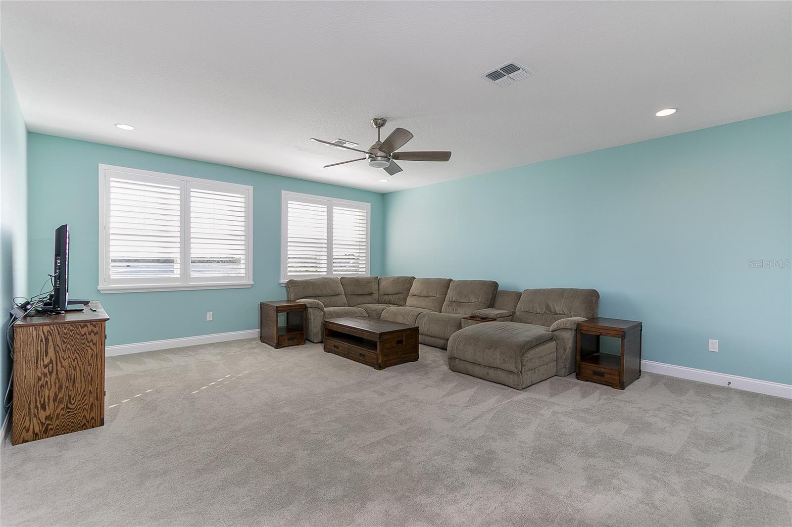 SANCTUARY/TWIN WATERS - Residential