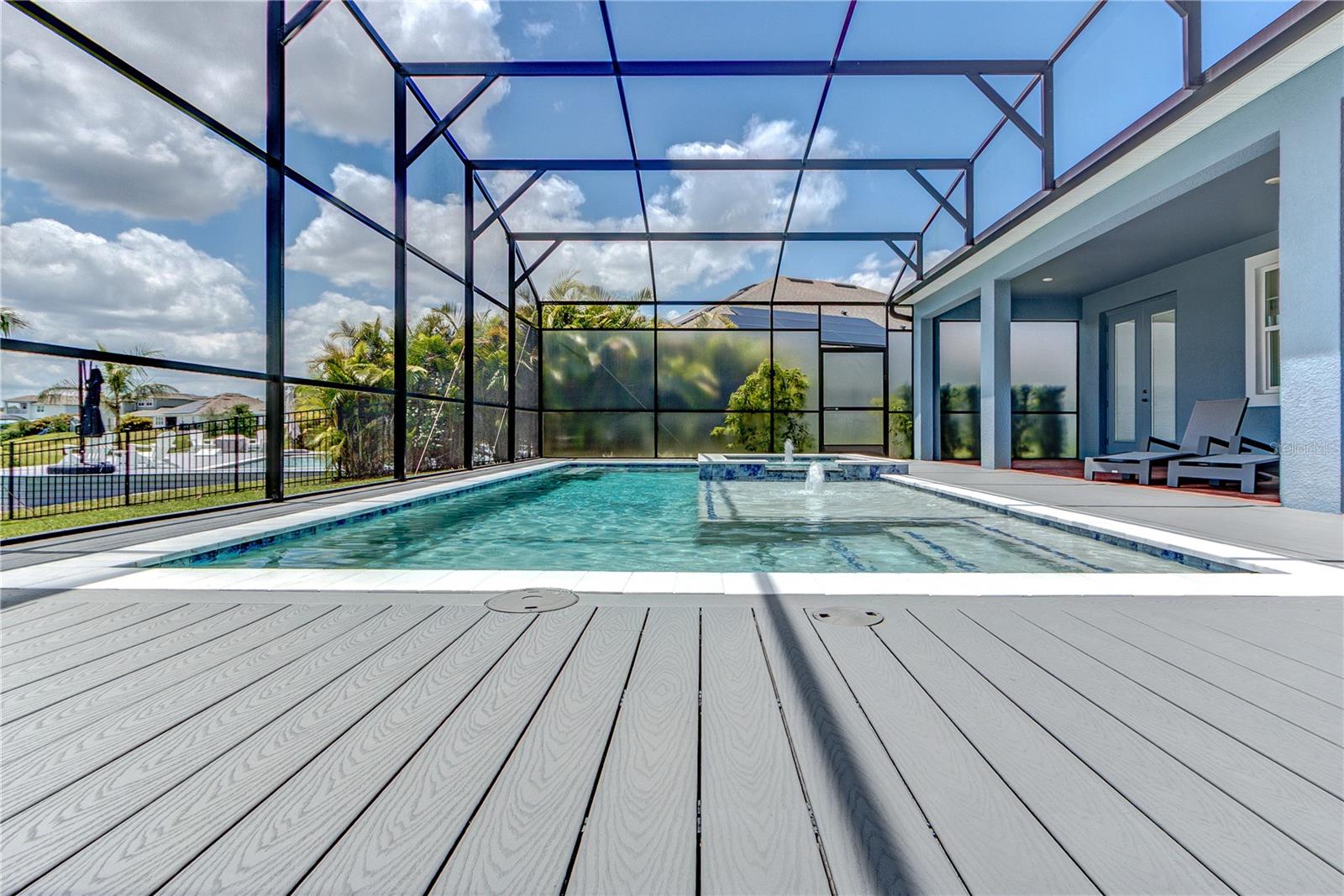 SANCTUARY/TWIN WATERS - Residential