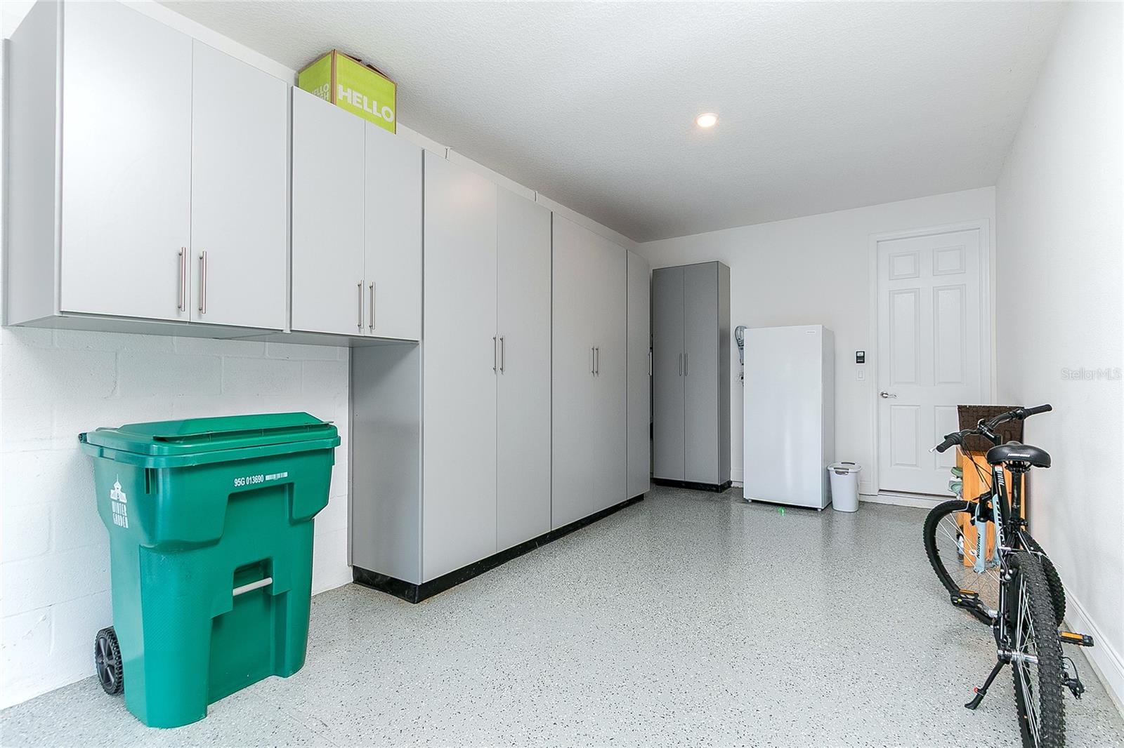 SANCTUARY/TWIN WATERS - Residential