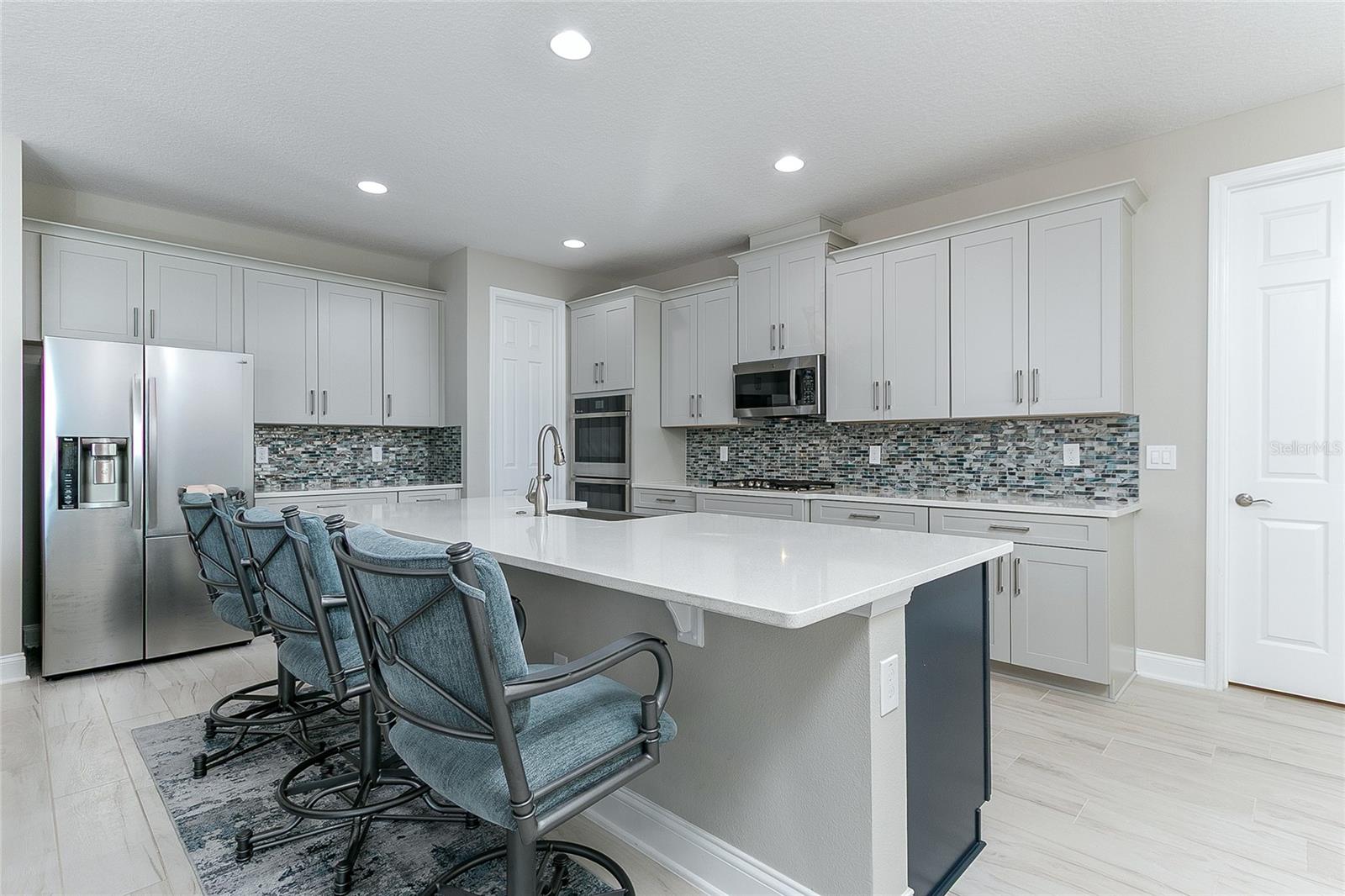 SANCTUARY/TWIN WATERS - Residential