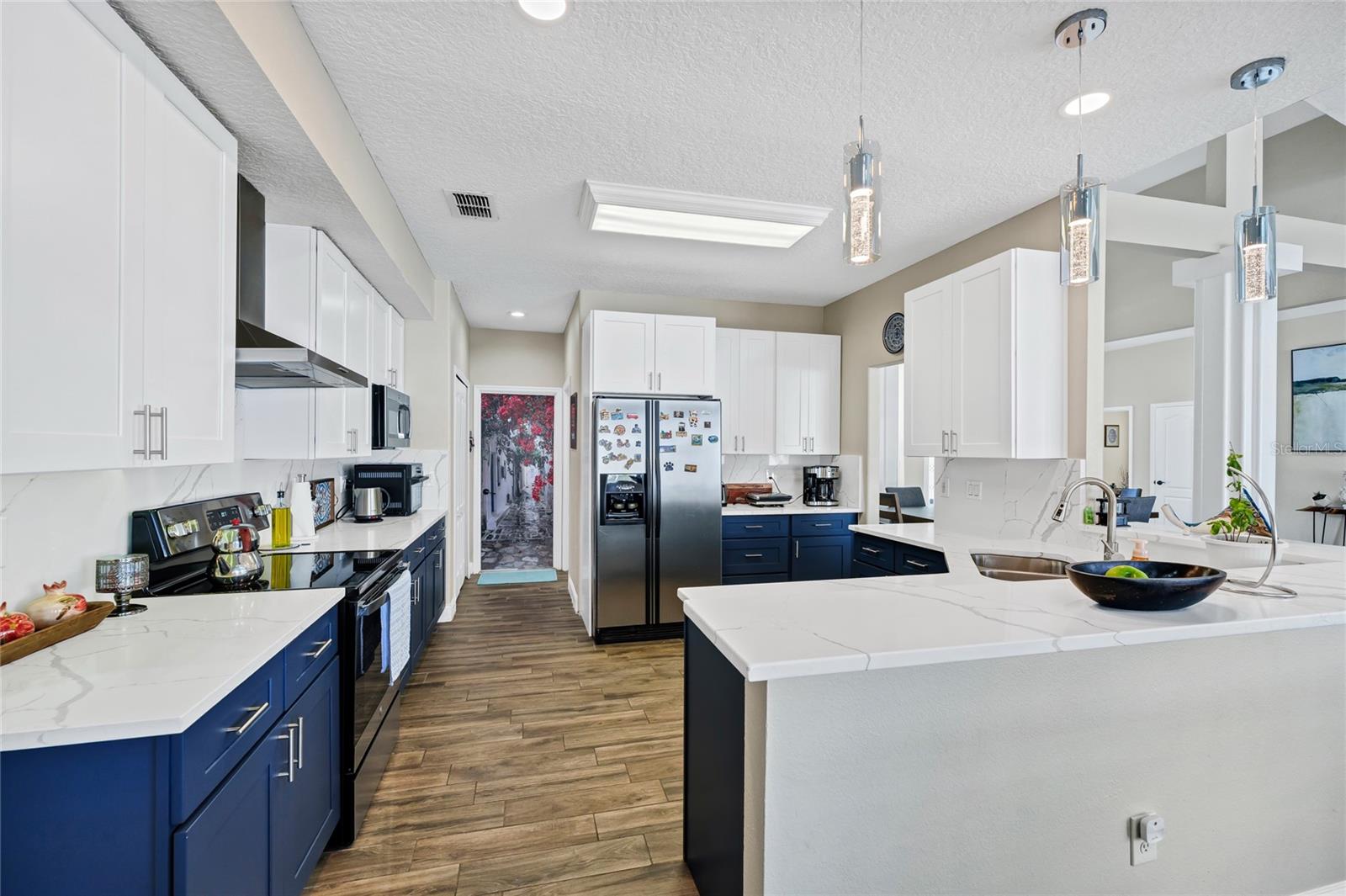 PLANTATION GROVE WEST - Residential