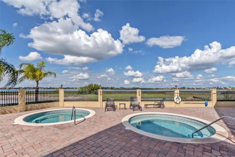 A home in LAKE WALES