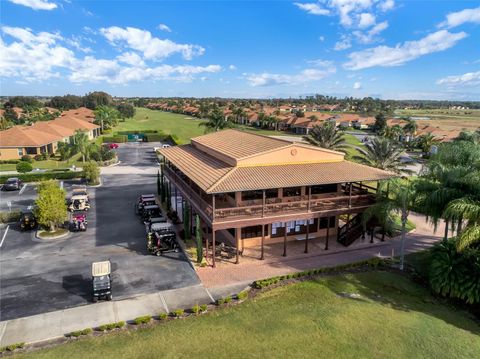 A home in LAKE WALES