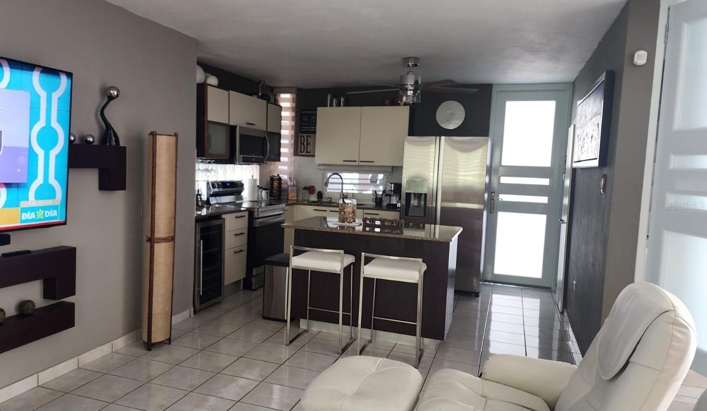URB PLAZA DE LA FUENTE - Residential