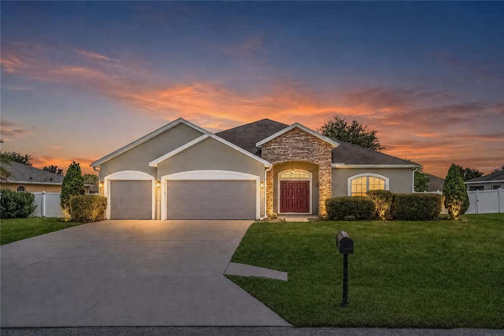 Photo of 9857 SW 51st Court, Ocala, FL 34476 (MLS # OM730676)