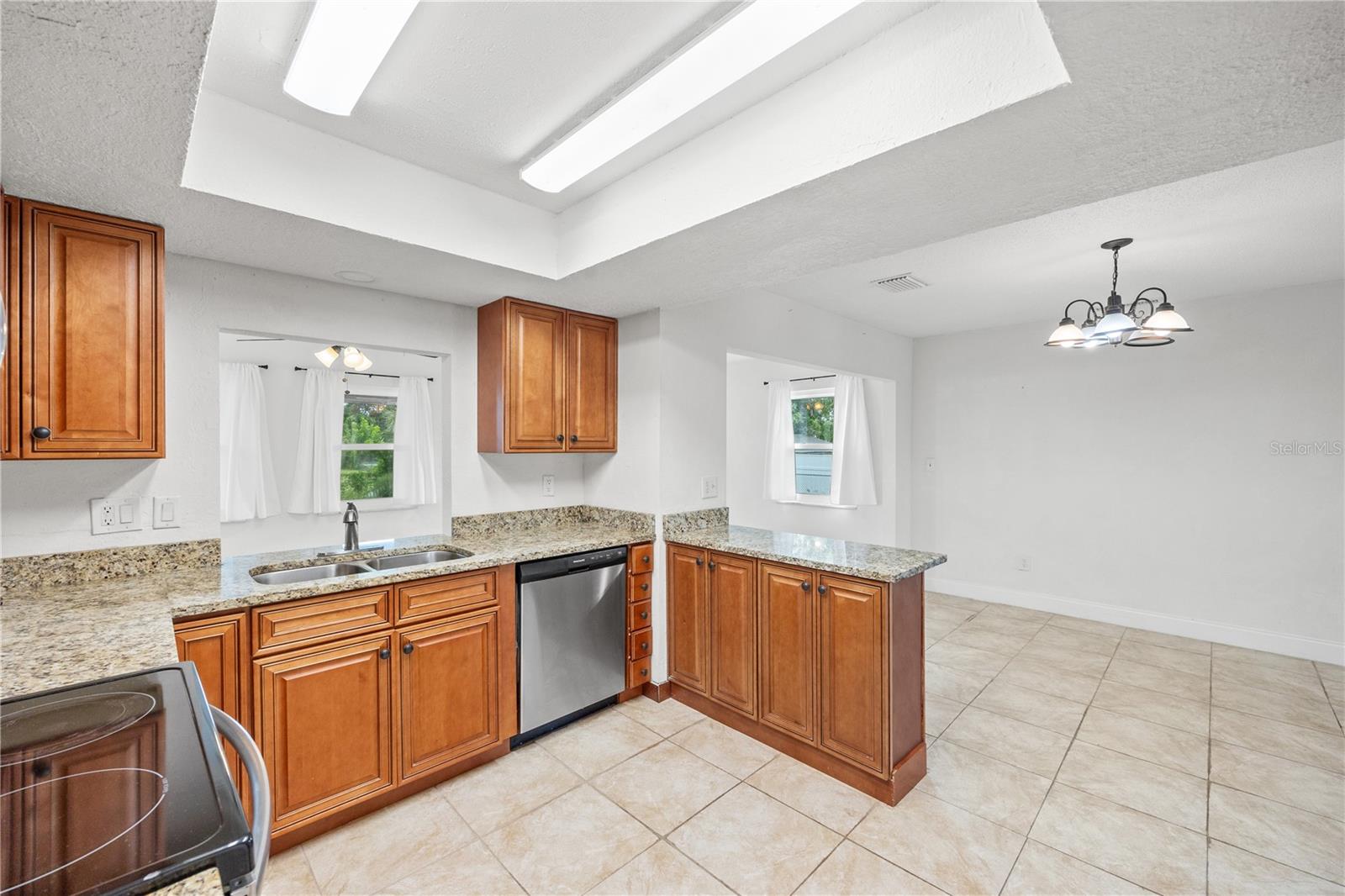 PORT CHARLOTTE SEC 005 - Residential Lease