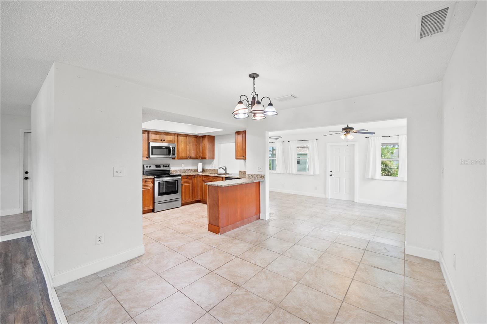 PORT CHARLOTTE SEC 005 - Residential Lease