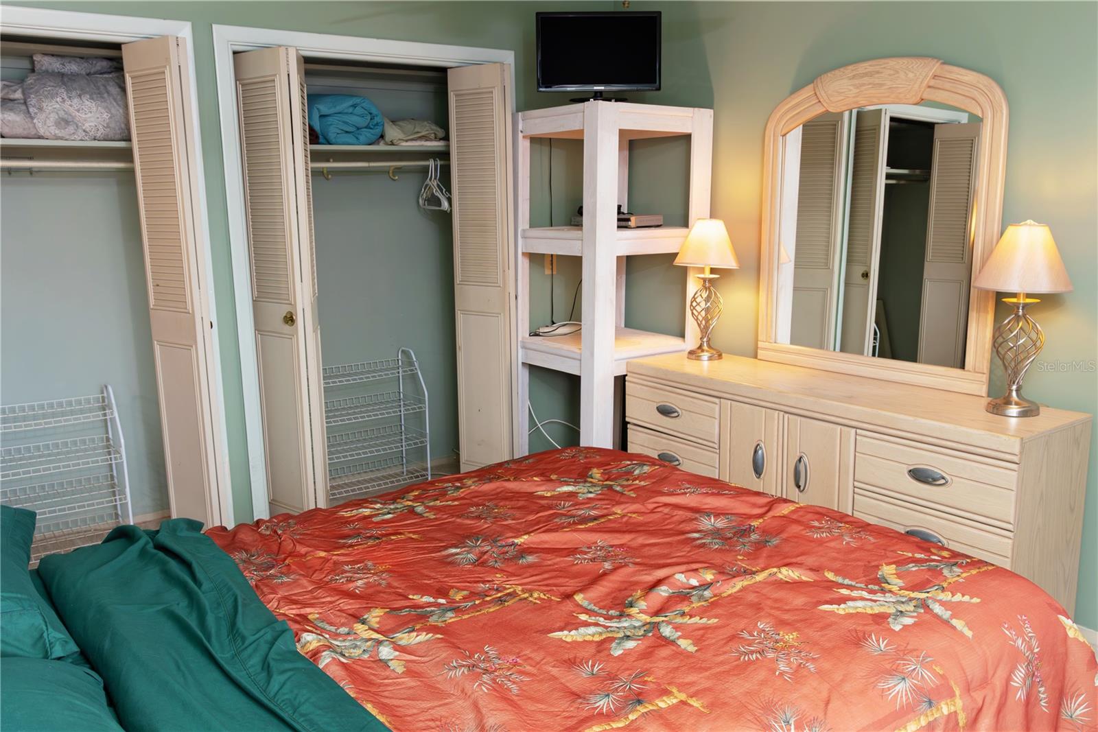 TWIN LAKES VILLAGE - Residential