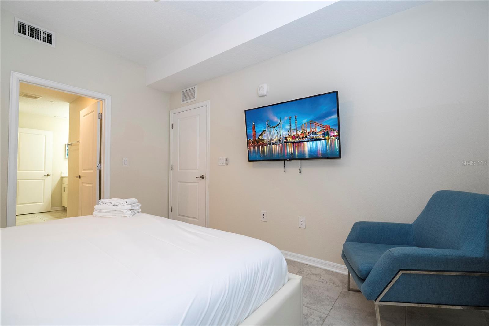 THE TERRACES AT STOREY LAKE CONDO 2 PH 6 - Residential