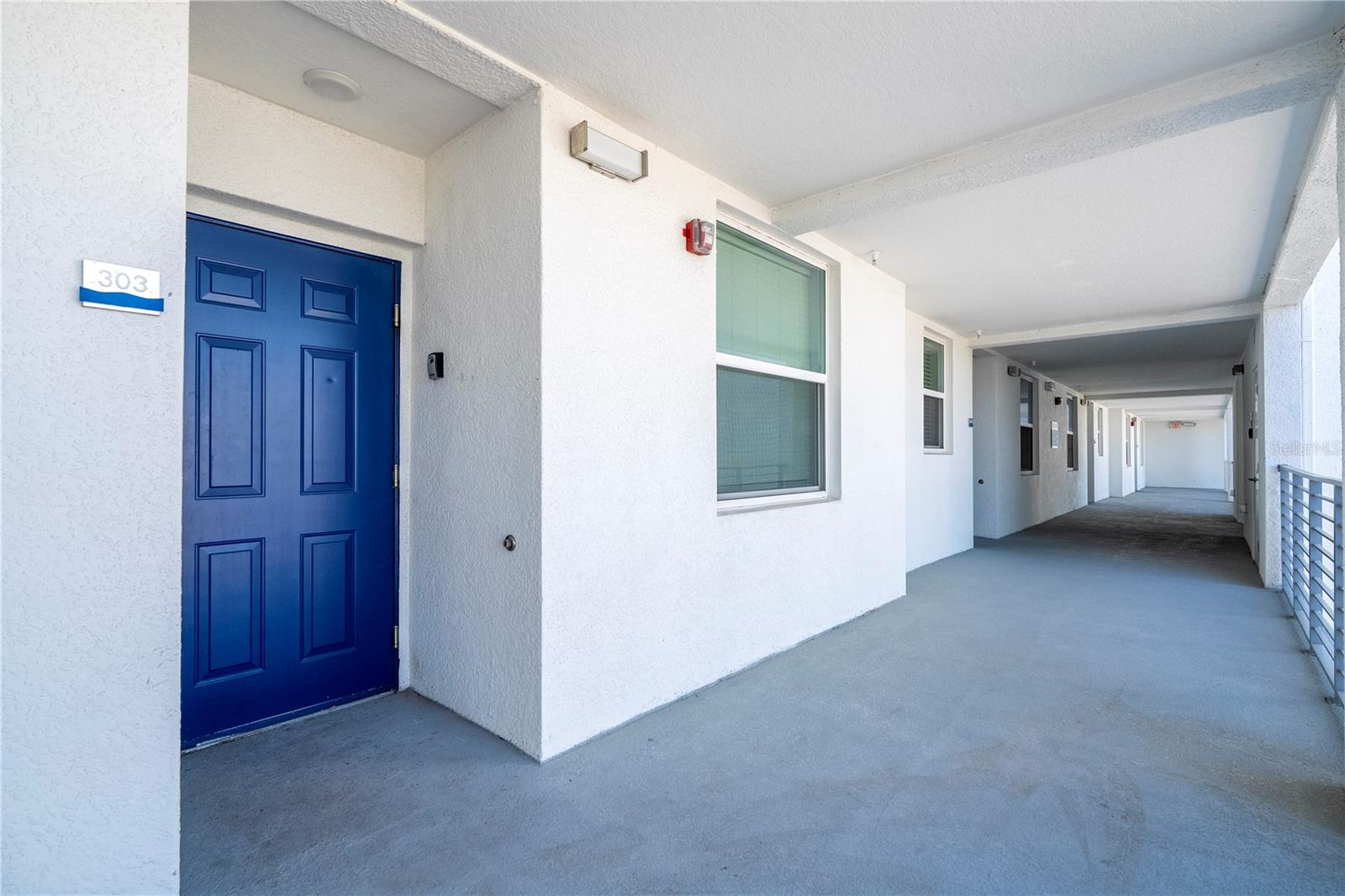 THE TERRACES AT STOREY LAKE CONDO 2 PH 6 - Residential