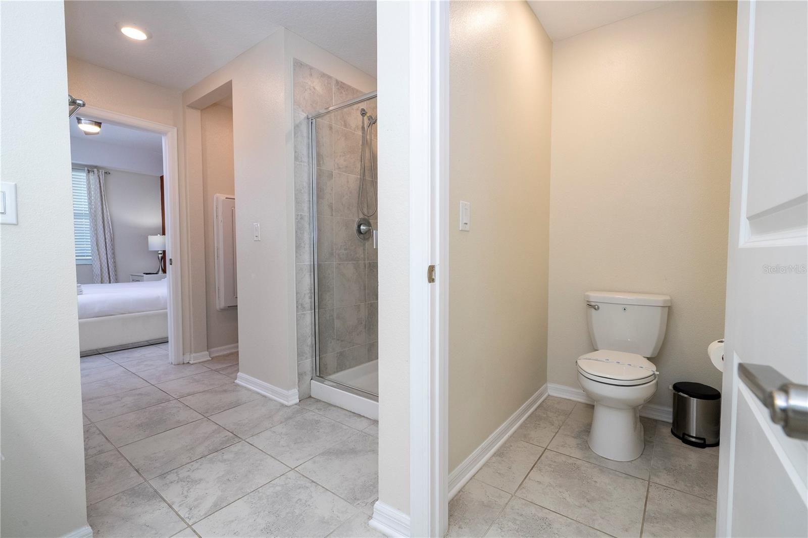 THE TERRACES AT STOREY LAKE CONDO 2 PH 6 - Residential