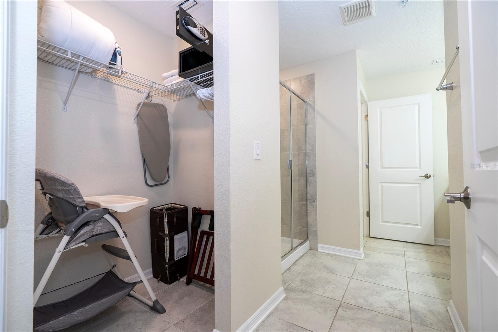 THE TERRACES AT STOREY LAKE CONDO 2 PH 6 - Residential