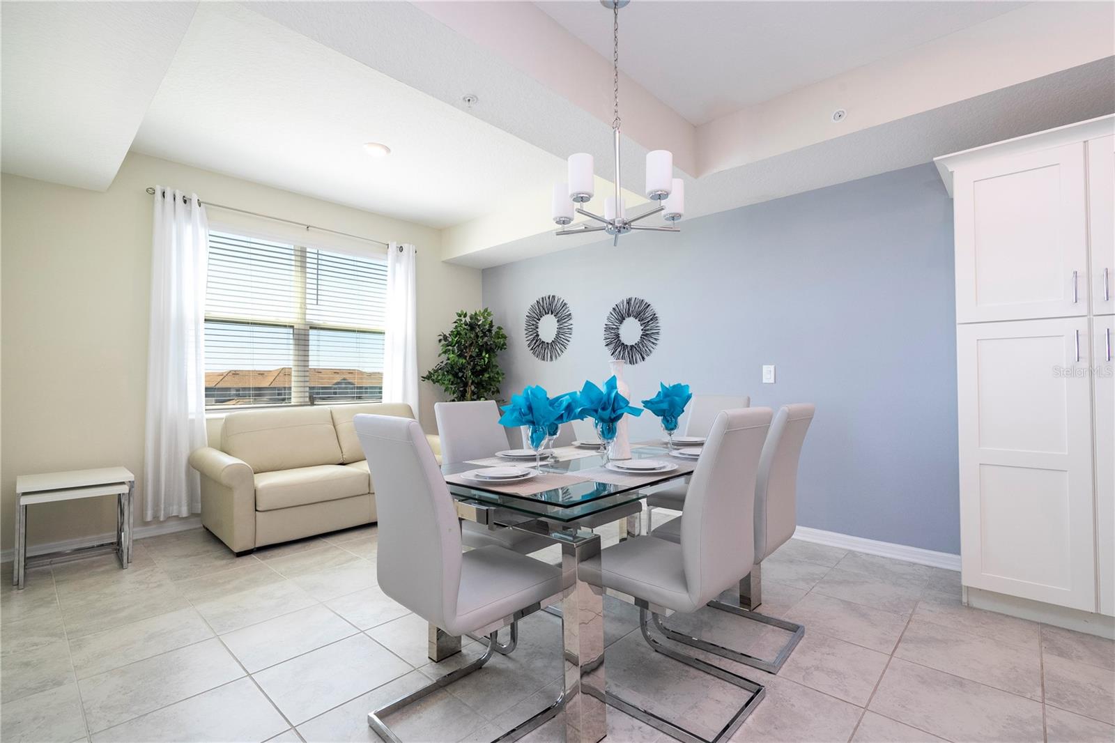 THE TERRACES AT STOREY LAKE CONDO 2 PH 6 - Residential