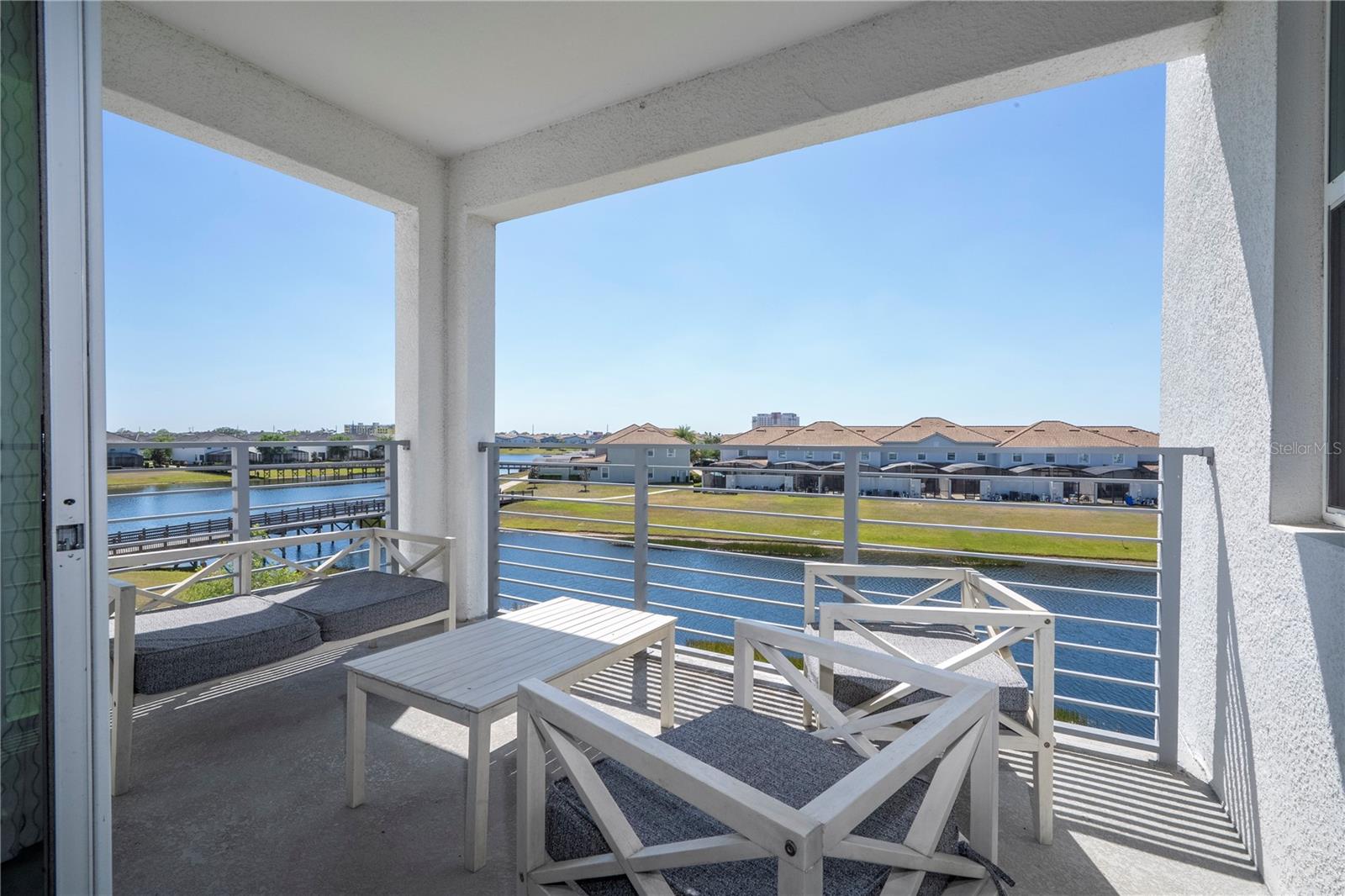 THE TERRACES AT STOREY LAKE CONDO 2 PH 6 - Residential