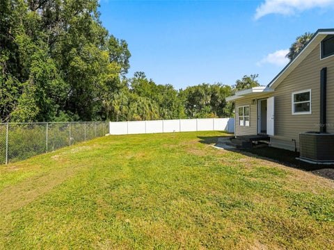 Tiny photo for 318 NE 4th Street, Webster, FL 33597 (MLS # TB8561254)