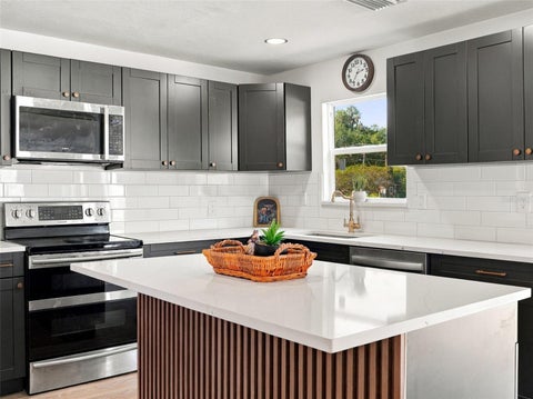 Tiny photo for 318 NE 4th Street, Webster, FL 33597 (MLS # TB8561254)