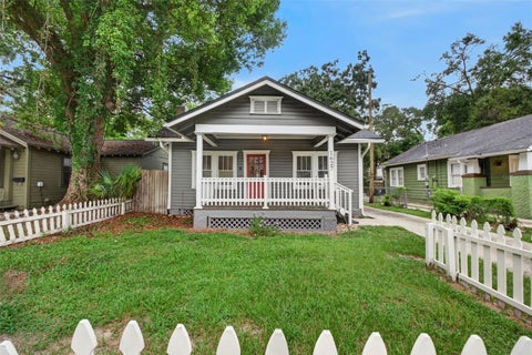 Photo of 1627 E Concord Street, Orlando, FL 32803 (MLS # O6439512)