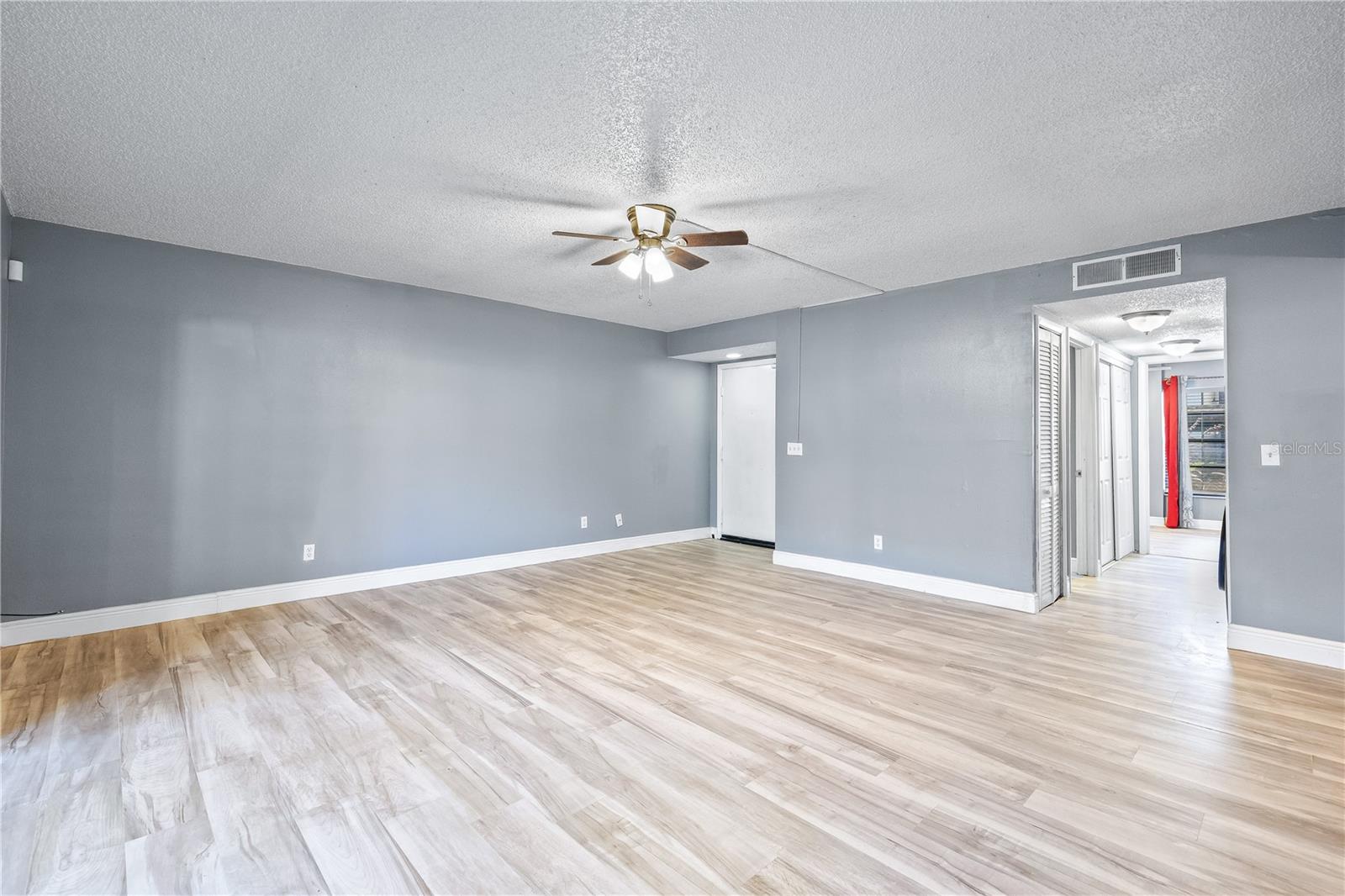 RIVER OAKS CONDO I - Residential