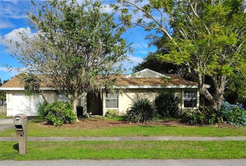 Photo of 4108 Abbotsford Street, North Port, FL 34287 (MLS # A4679342)