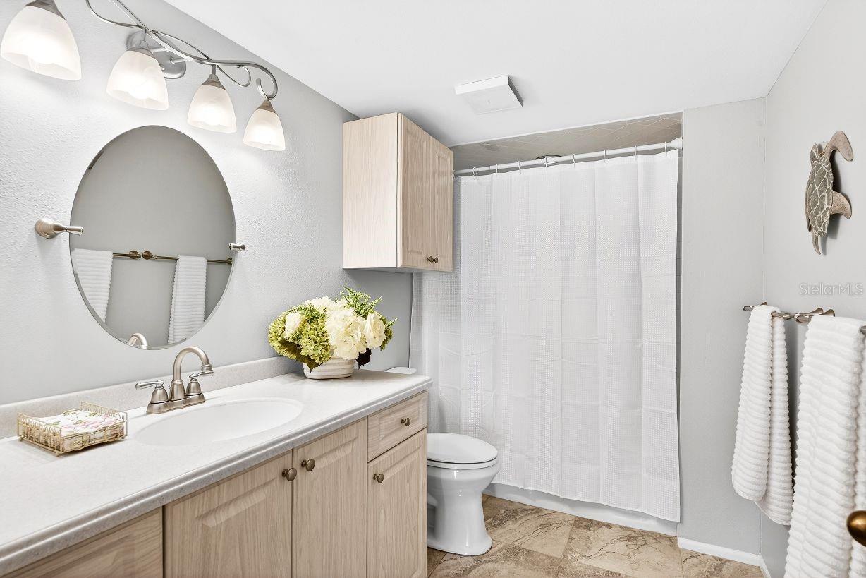 MARINA NORTH SHORE CONDO PH 01-04 - Residential