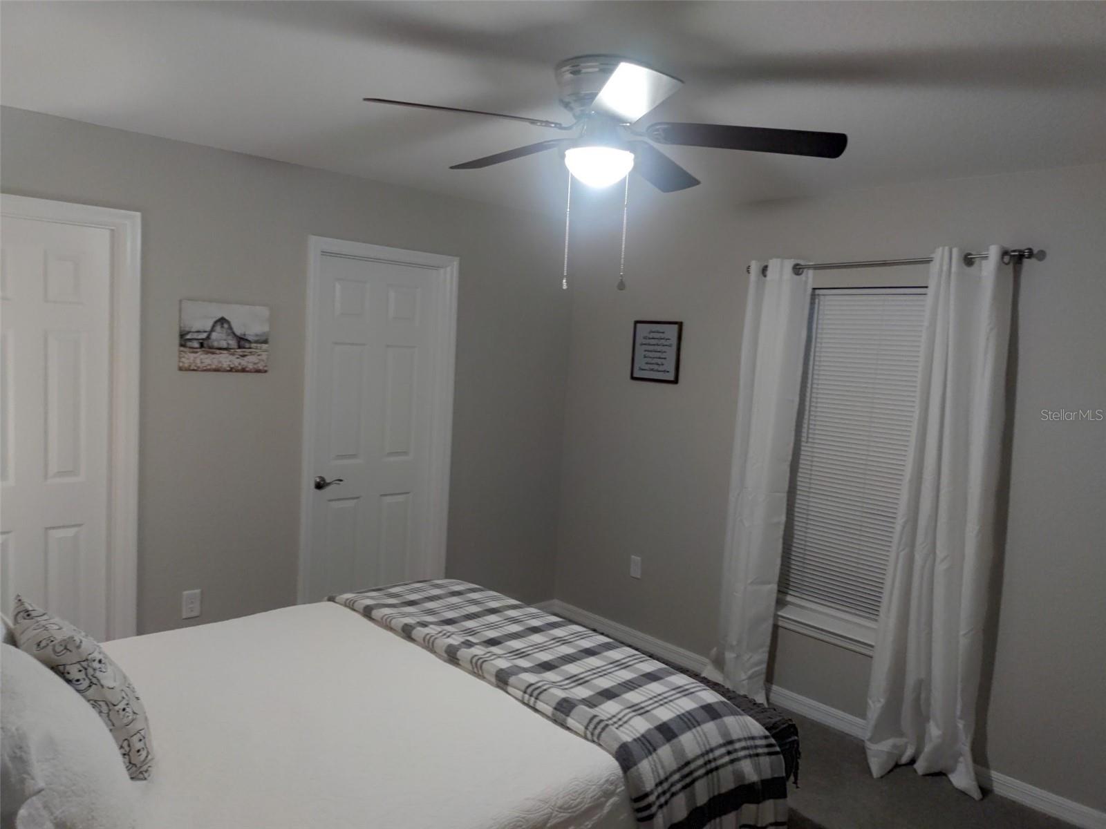 RAINBOW LAKES ESTATES - Residential