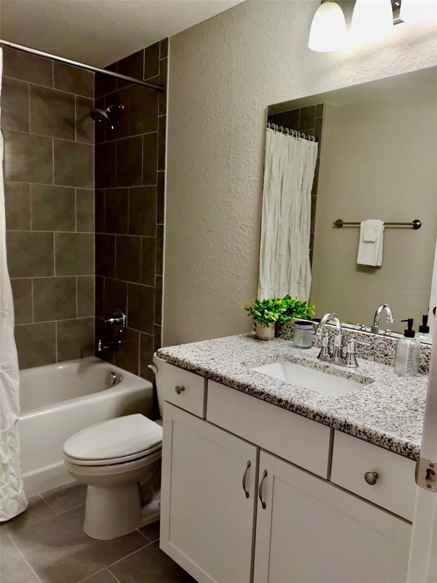 RAINBOW LAKES ESTATES - Residential