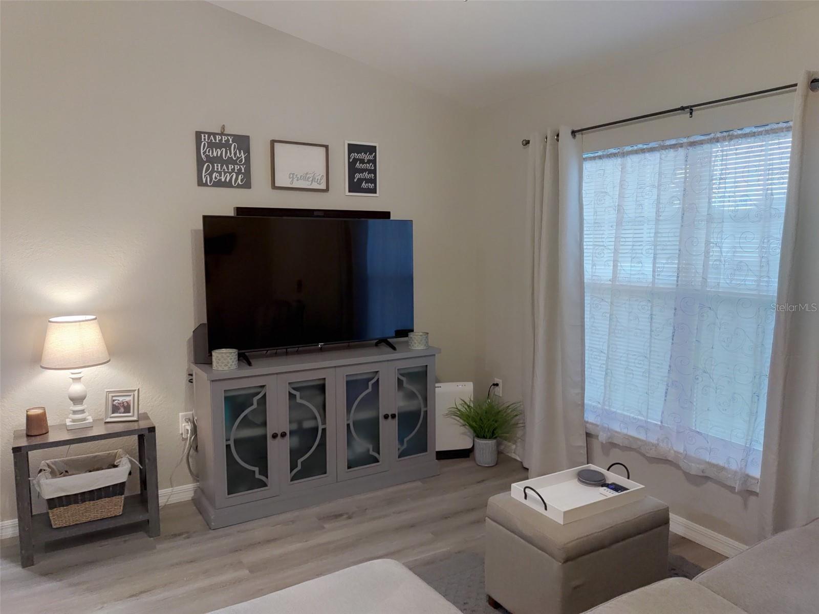 RAINBOW LAKES ESTATES - Residential