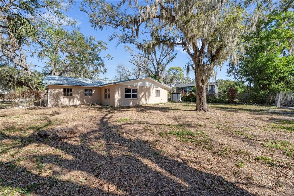 Photo of 205 2nd Avenue SE, Ruskin, FL 33570 (MLS # TB8471636)