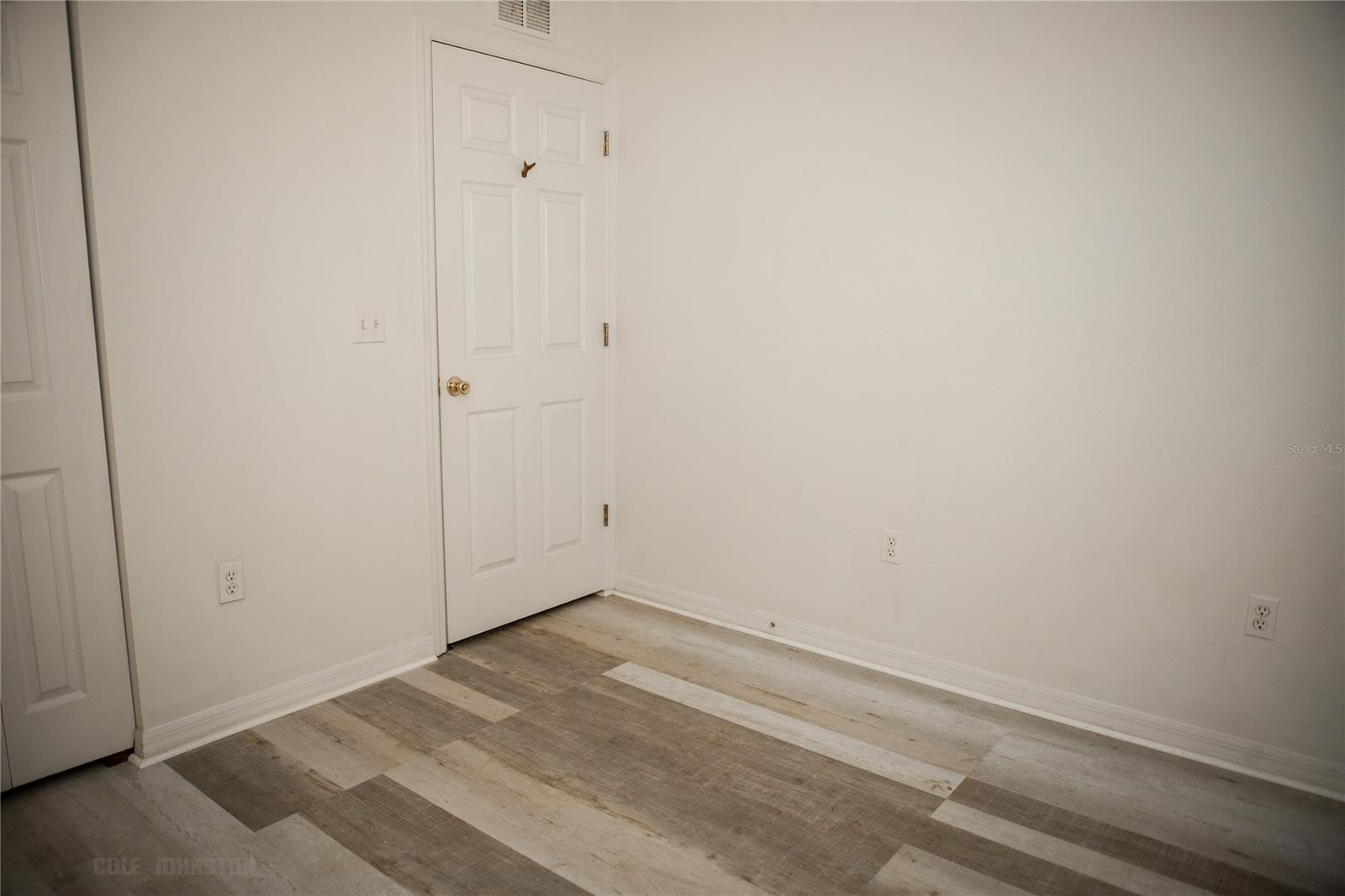 Florida Shores 01 - Residential