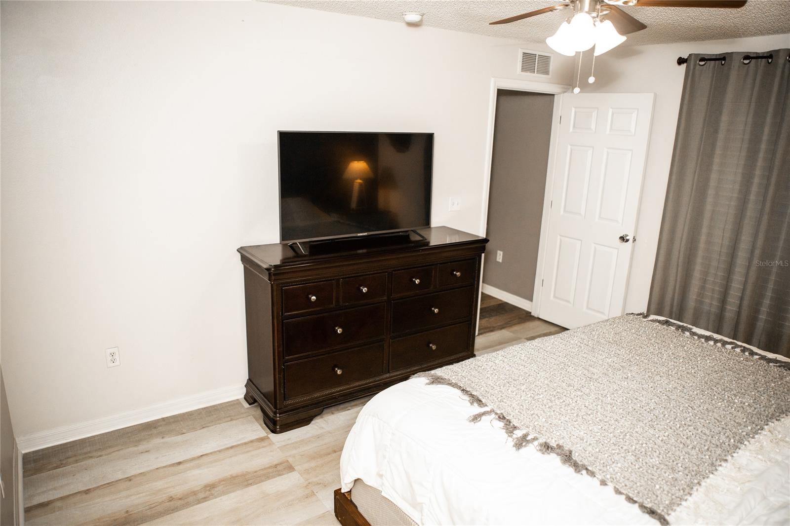 Florida Shores 01 - Residential