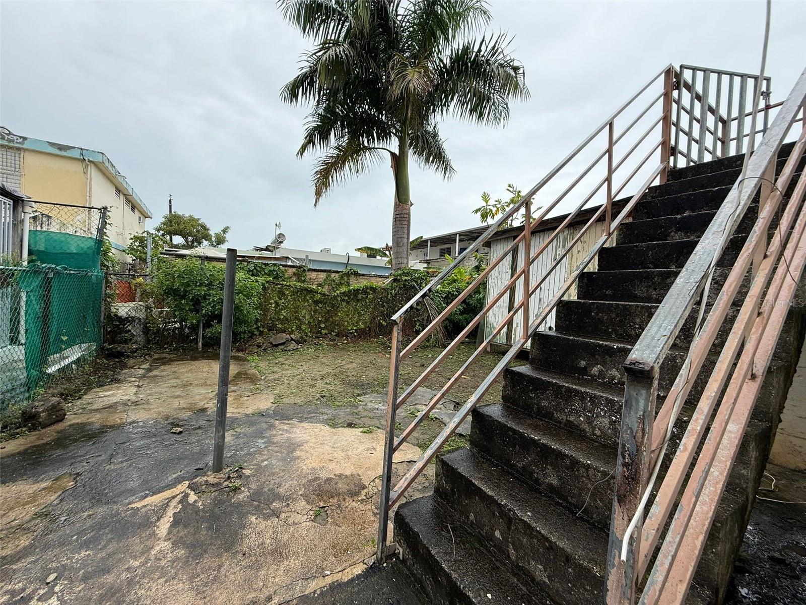 URB. LEVITTOWN LAKES - Residential