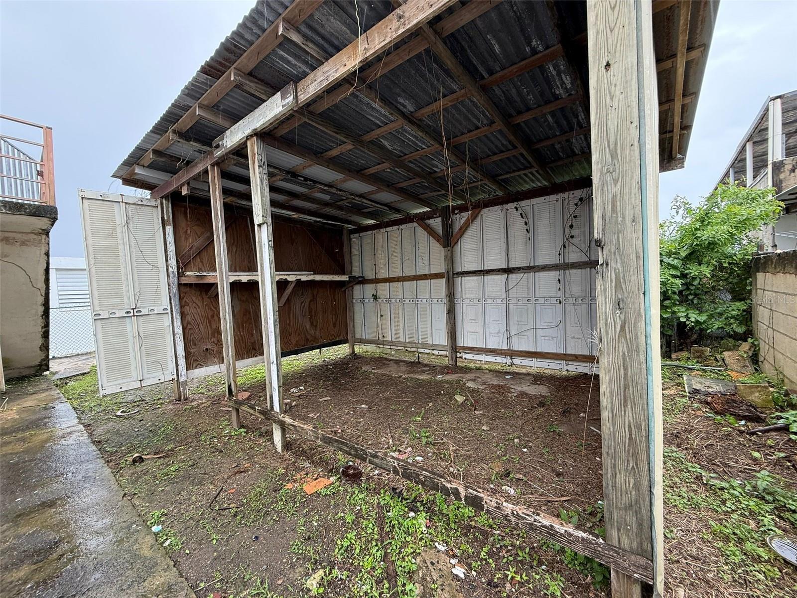 URB. LEVITTOWN LAKES - Residential