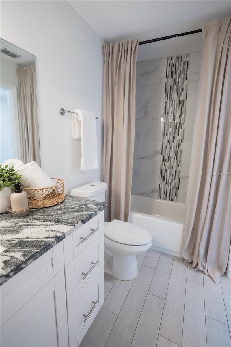 MANHATTAN MANOR 3 - Residential