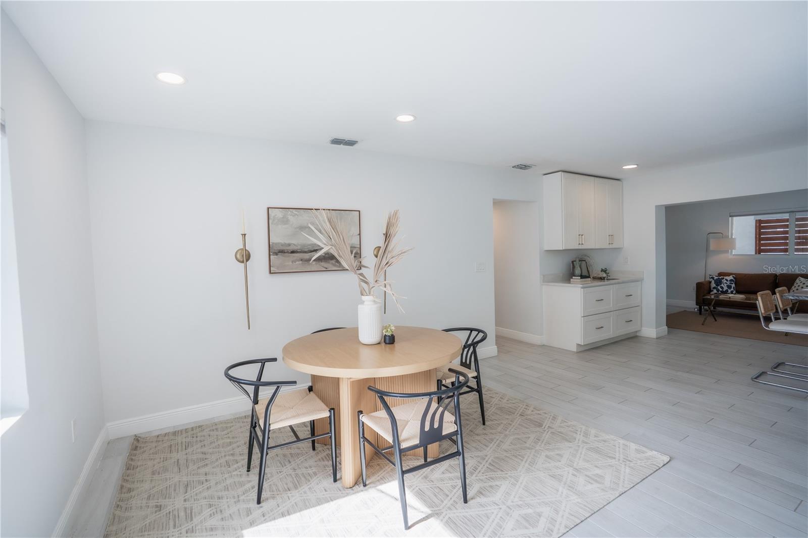 MANHATTAN MANOR 3 - Residential