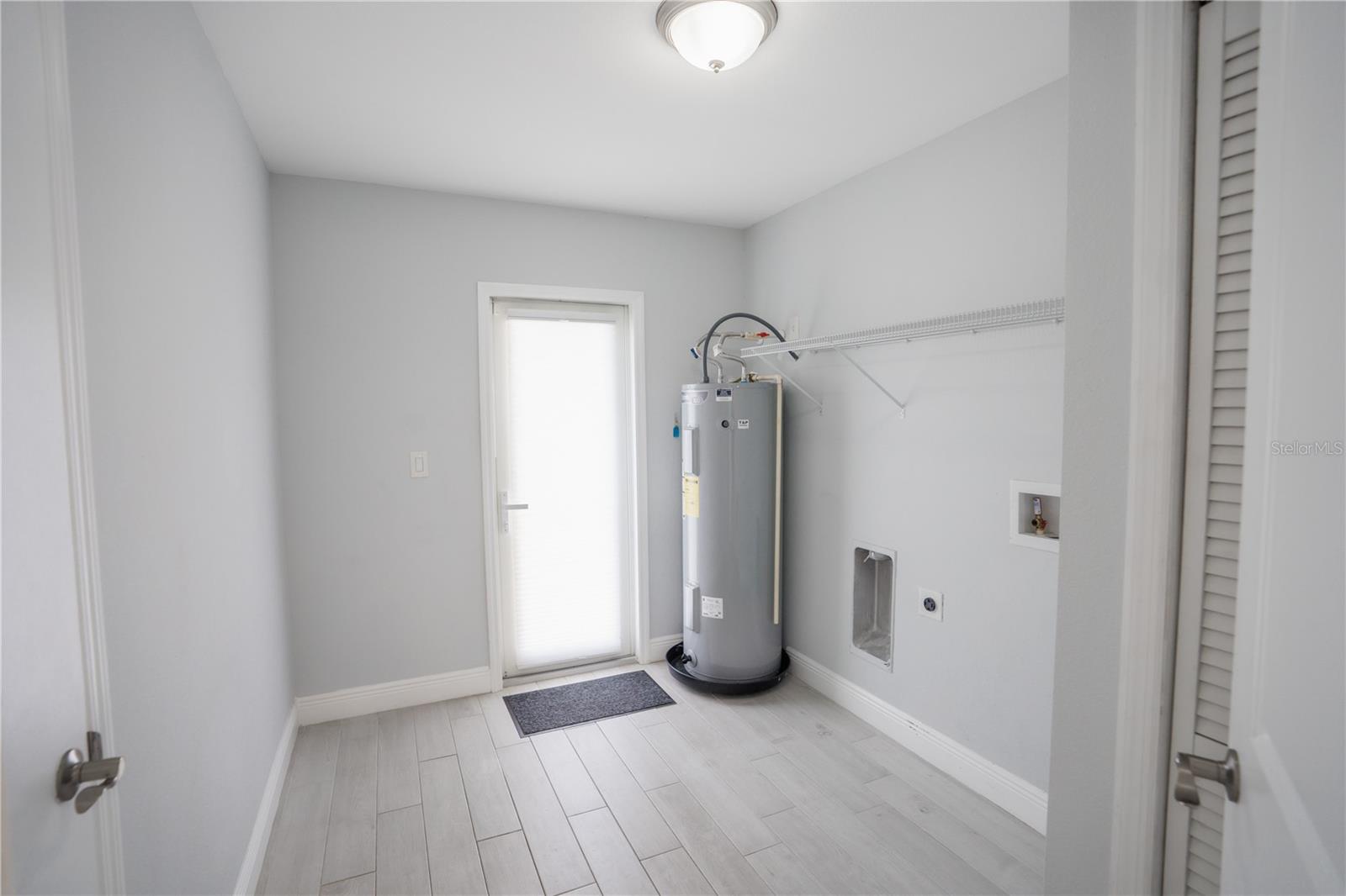 MANHATTAN MANOR 3 - Residential