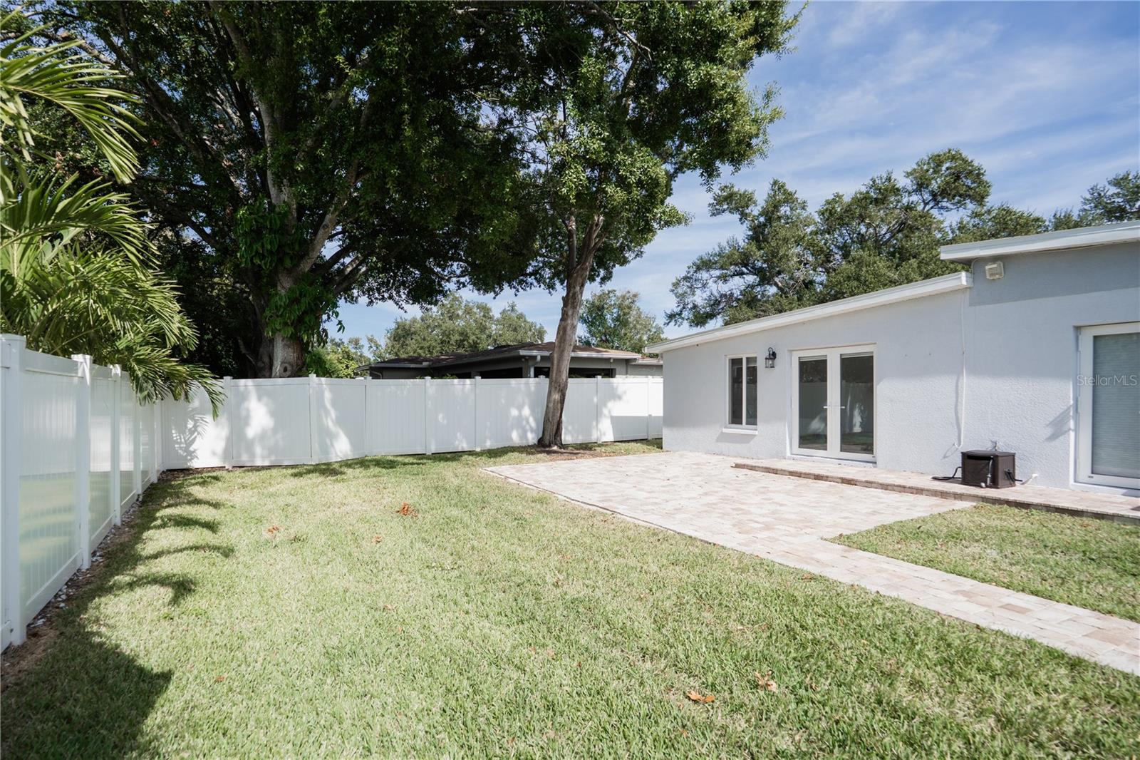 MANHATTAN MANOR 3 - Residential