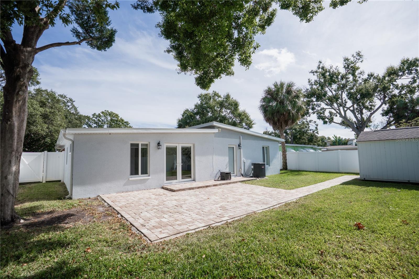 MANHATTAN MANOR 3 - Residential