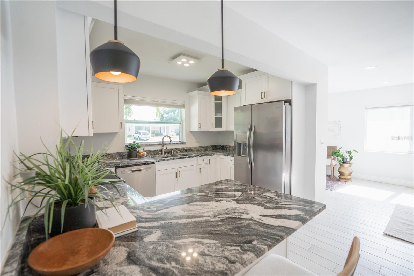 MANHATTAN MANOR 3 - Residential