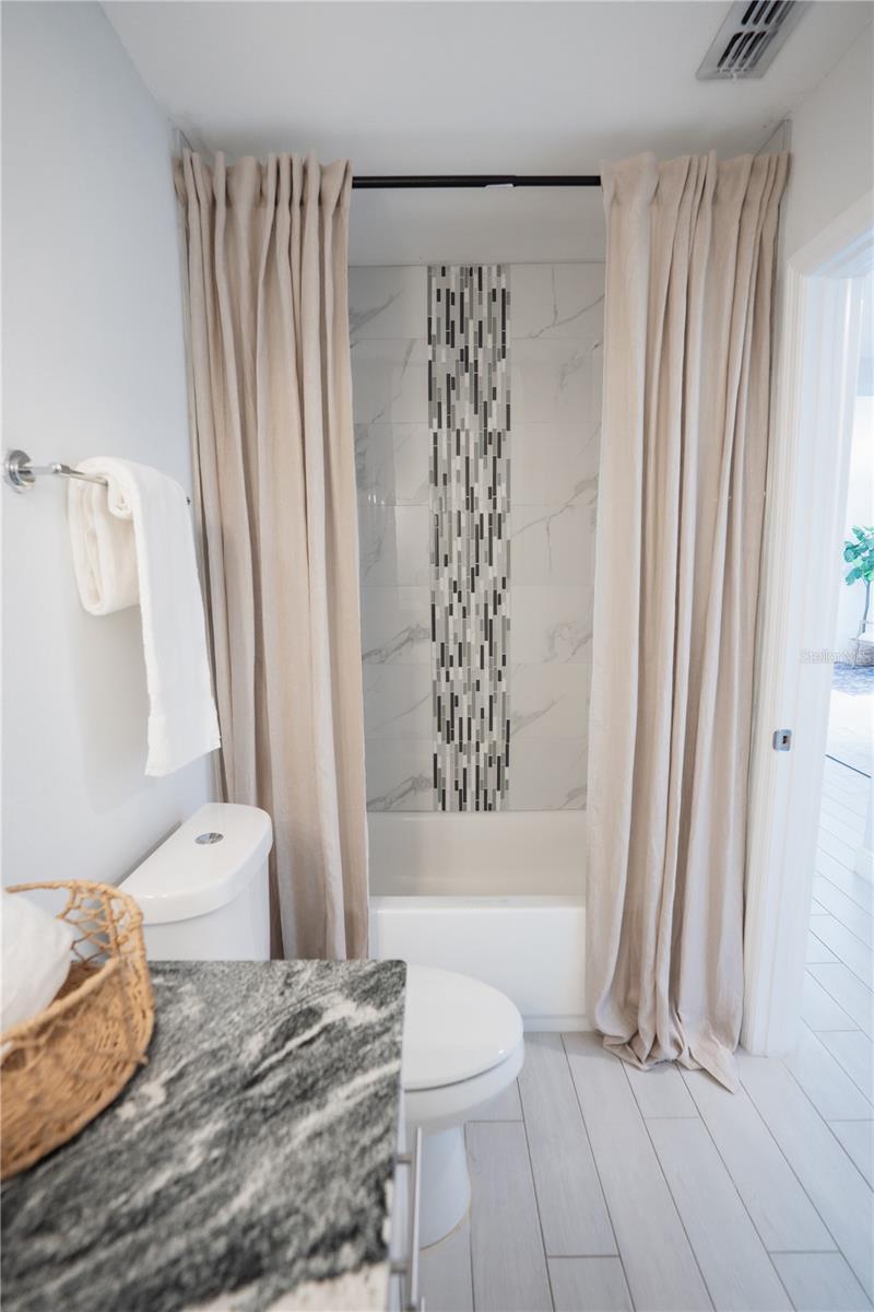 MANHATTAN MANOR 3 - Residential