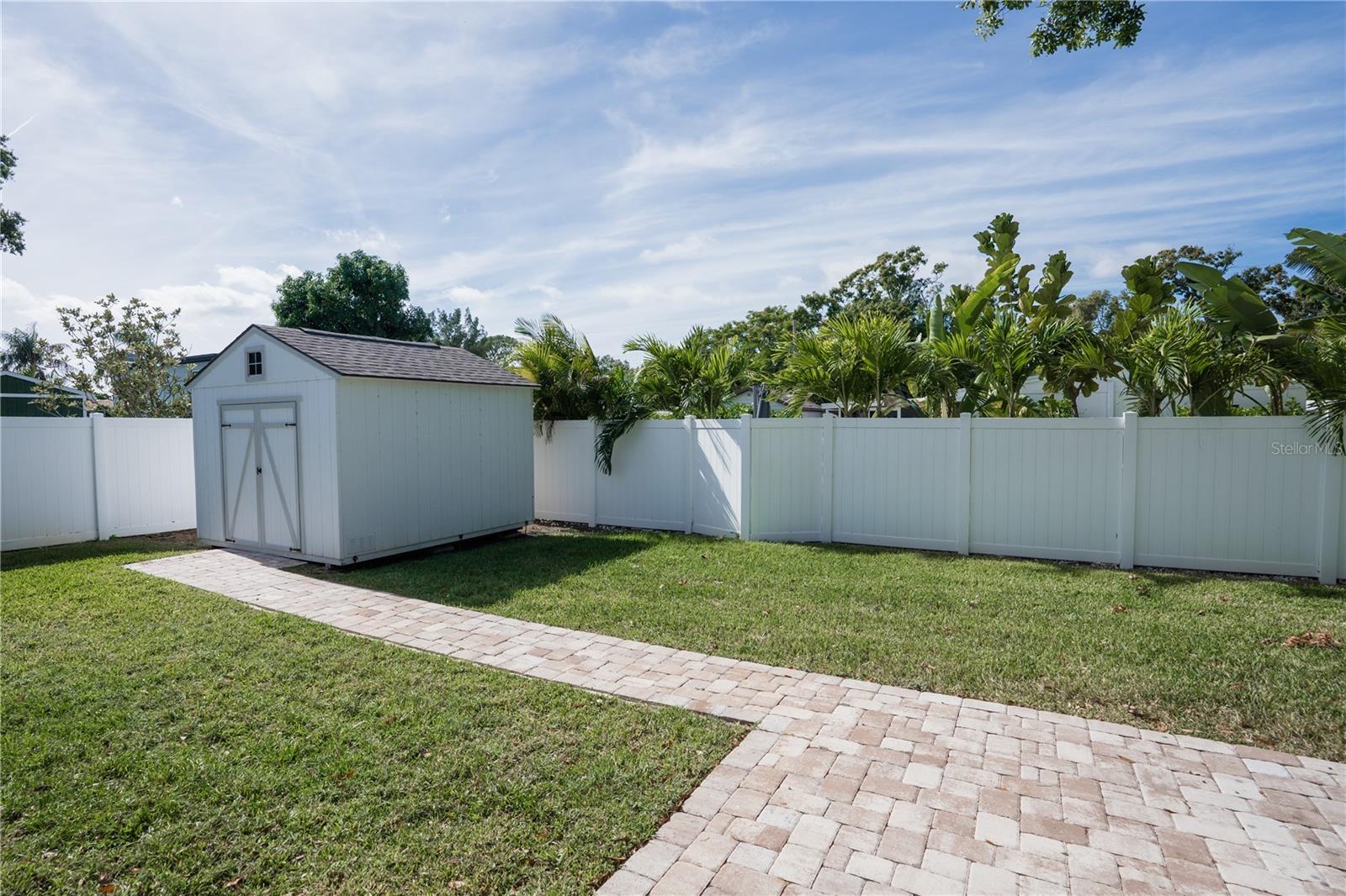 MANHATTAN MANOR 3 - Residential