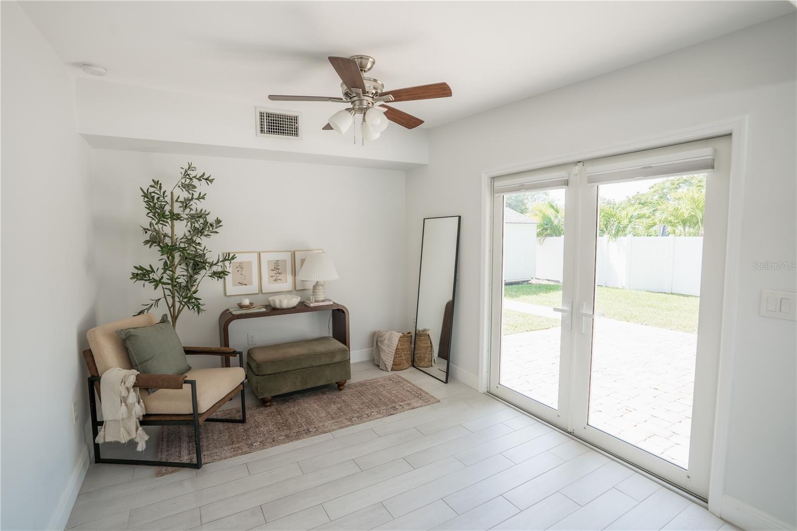 MANHATTAN MANOR 3 - Residential