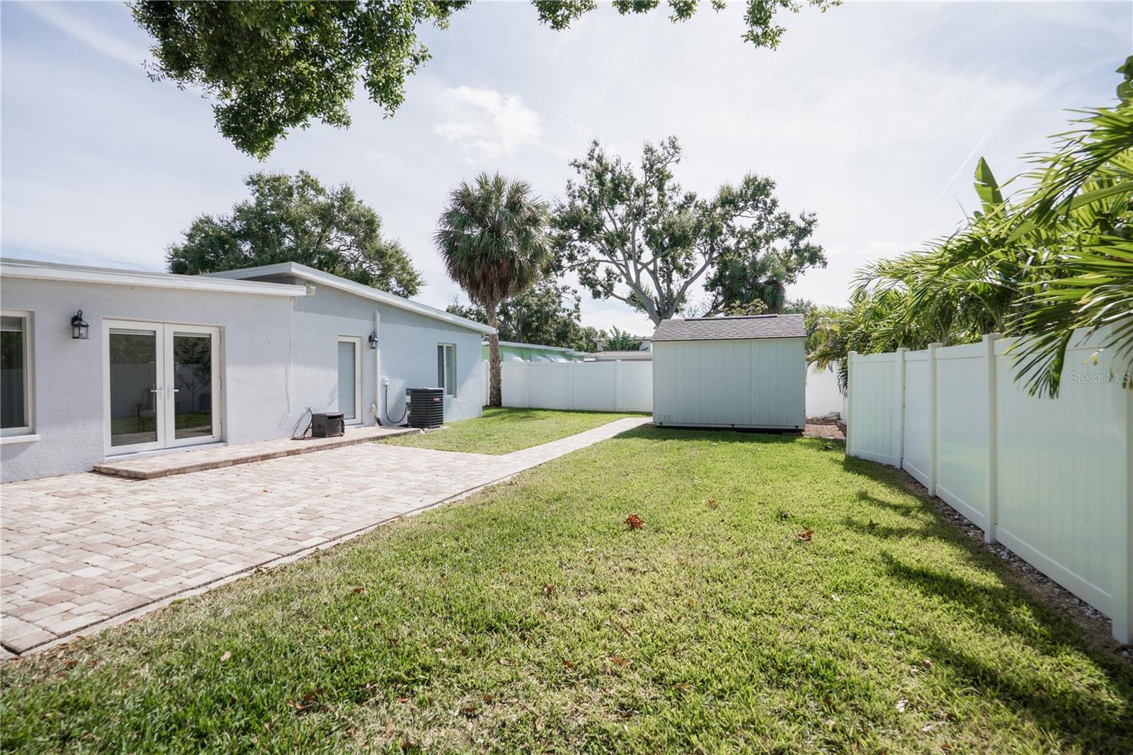 MANHATTAN MANOR 3 - Residential