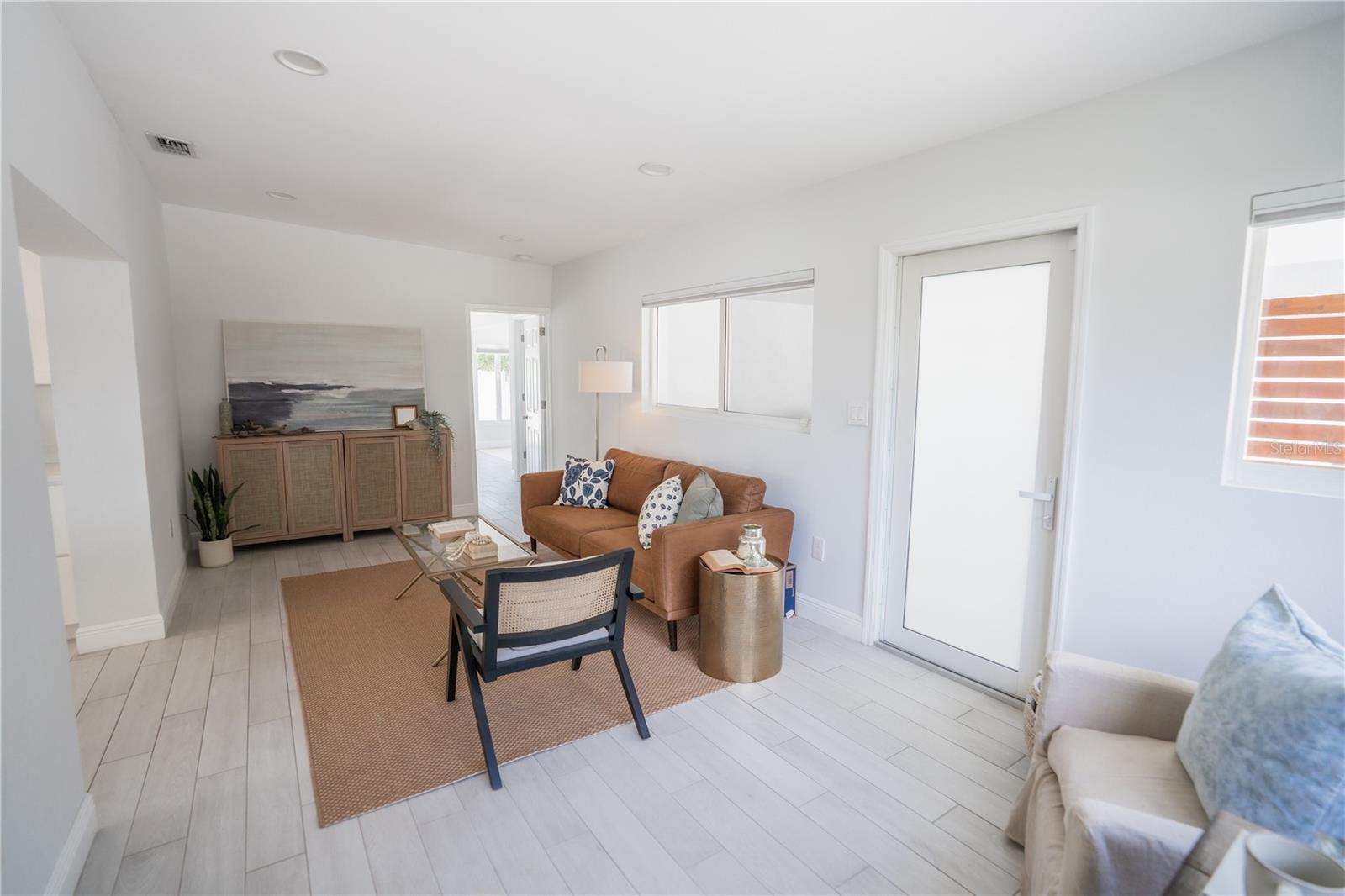 MANHATTAN MANOR 3 - Residential