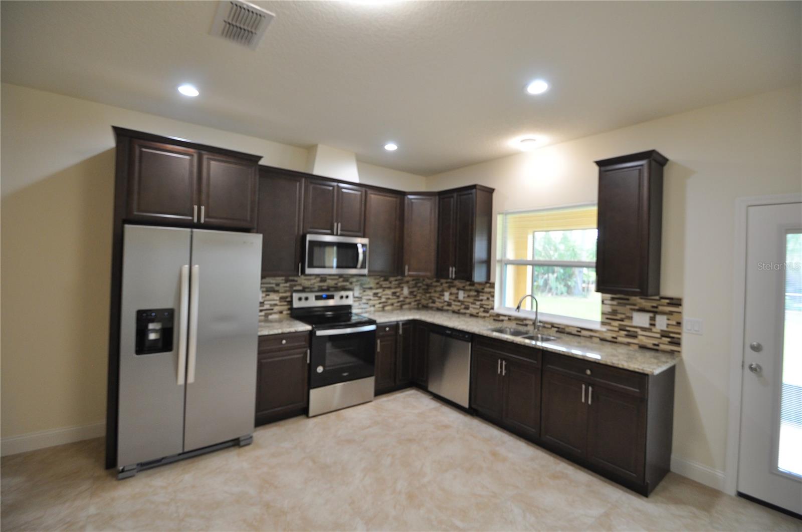 LEHIGH WOODS - Residential Lease