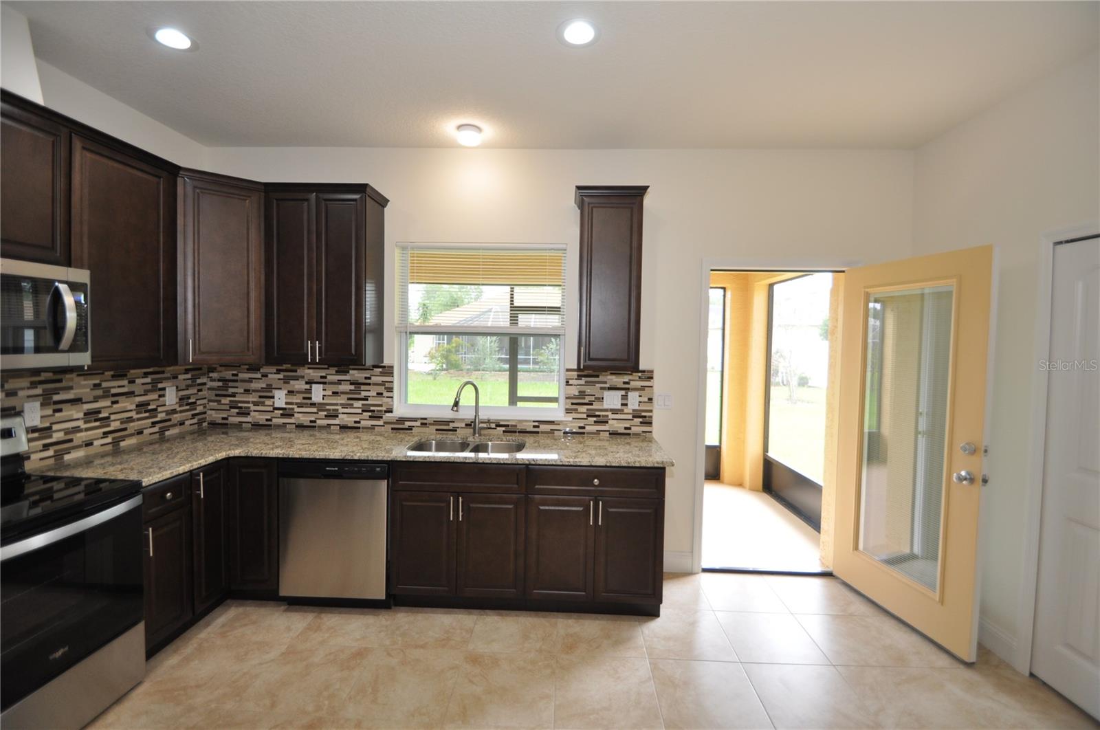 LEHIGH WOODS - Residential Lease