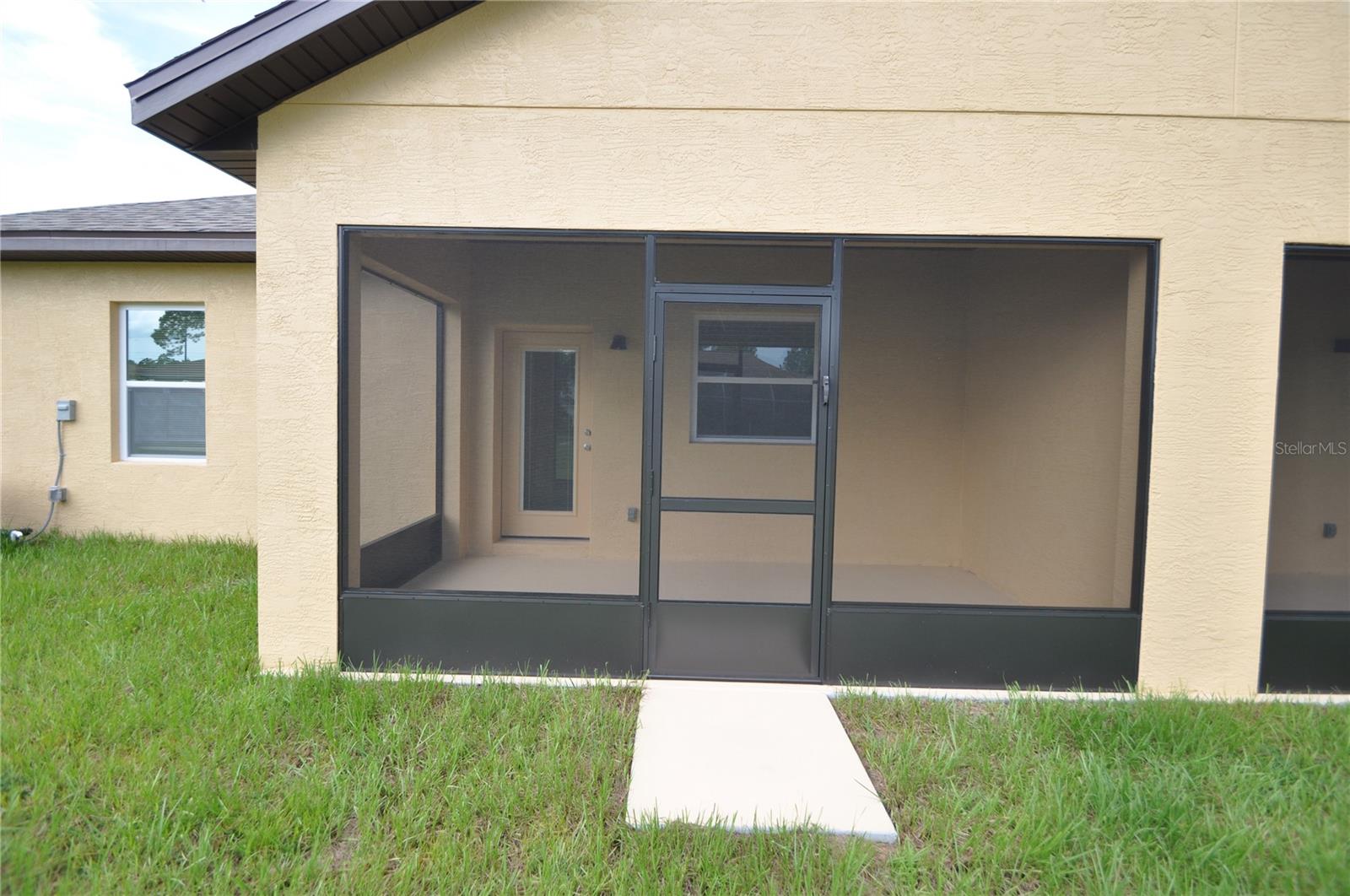 LEHIGH WOODS - Residential Lease